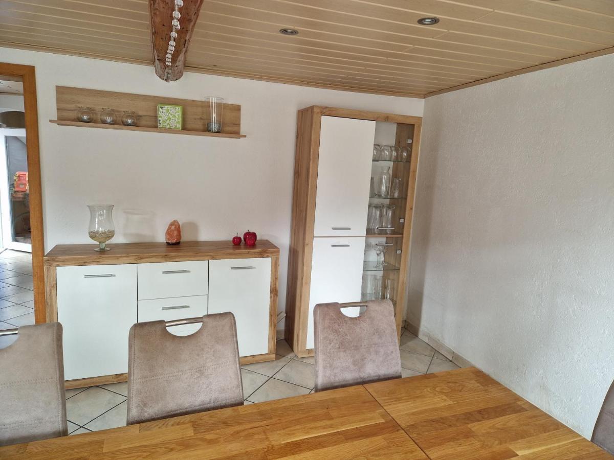 Ferienwohnung Blumenshein Bei Speyer Karlsruhe Familienfreundlich 5 Pers Zeiskam Esterno foto